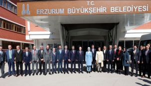 Aile ve Sosyal Hizmetler Bakanı Mahinur Özdemir Göktaş'tan Sekmen'e "Sosyal Projeler" teşekkürü