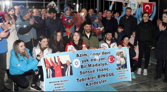 Dünya şampiyonları Erzurum'da coşkuyla karşılandı