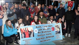 Dünya şampiyonları Erzurum'da coşkuyla karşılandı