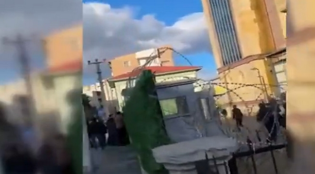 Hosasan'da AK Parti adayına saldırı