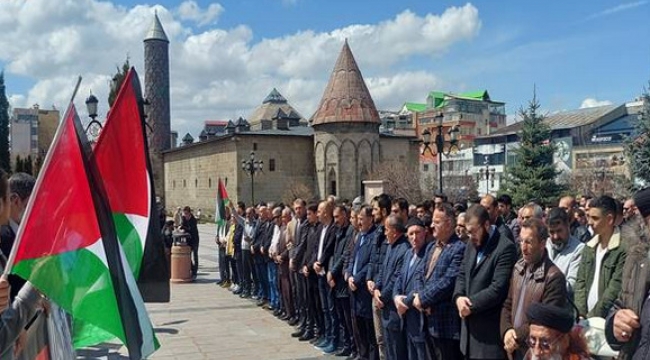 Gazze şehitleri için gıyabi cenaze namazı