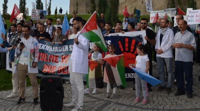 Erzurum'da sağlık çalışanlarının sessiz yürüyüşü