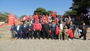 Aziziye Tabyaları'nda "7den 70e Ecdada Saygı Yürüyüşü" 