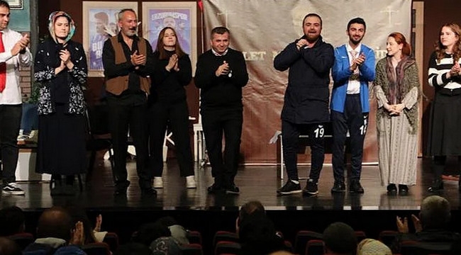 EBB Şehir Tiyatrosu'ndan "Devamsız İşler"