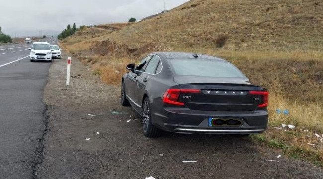 Otomobilde başından vurulmuş erkek cesedi bulundu