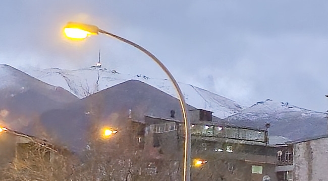 Palandöken'e güz karı...