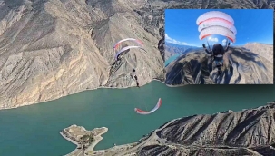 Uzundere'de akrobasi ve uçuş gösterileri