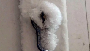 Doğu'da eksi 10 aşıldı, kar yolda