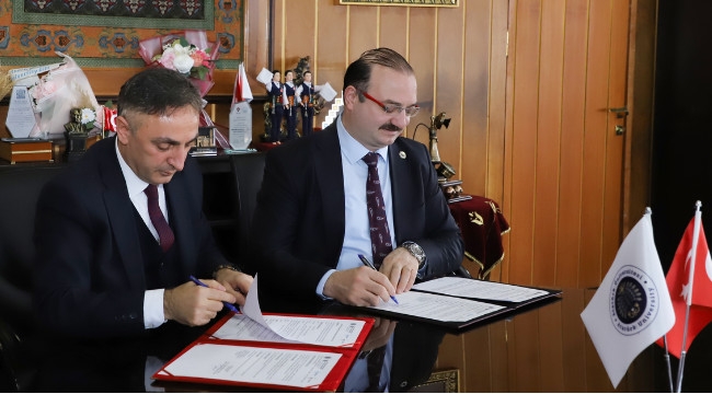 Atatürk Üniversitesi öğrencileri için anlamlı protokol...