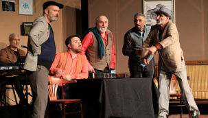 "3 Kuşak Erzurum" adlı yeni tiyatro oyunu yoğun ilgi gördü