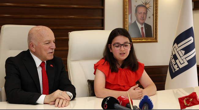 Koltuğa oturdu, İsrail mallarına boykota çağırdı