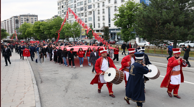 Atatürk'ün Erzurum'a geliş kutlamaları