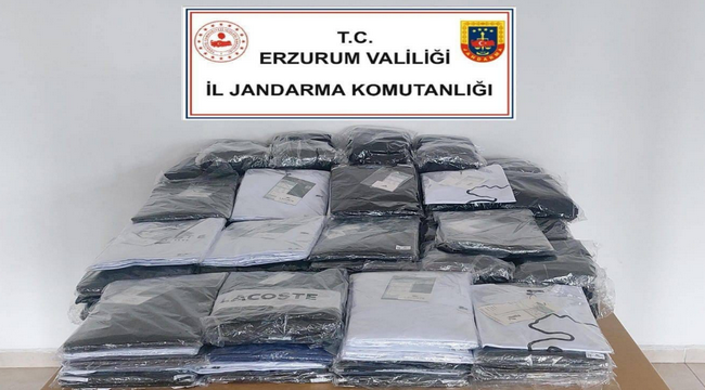 Kaçak tişörtler Jandarmaya takıldı