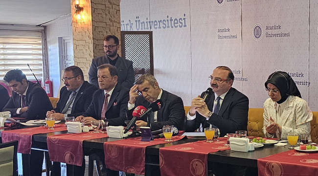  Rektör Hacımüftüoğlu, Atatürk Üniversitesi'nin son dönem çalışmaları ve projelerini değerlendirdi