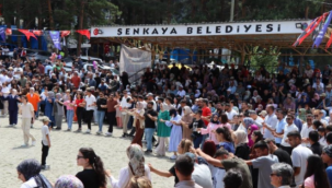 Şenkaya bal festivalinde coştular