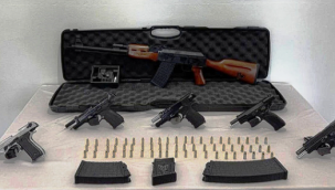 Horasan'da düğünde havaya ateş açılınca...