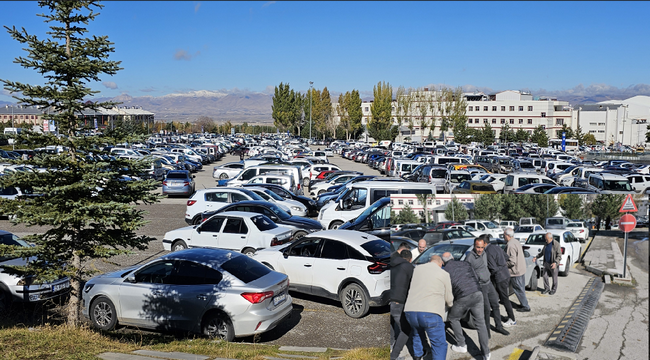 Atatürk Üniversitesi Hastanesi'nde otopark sorunu