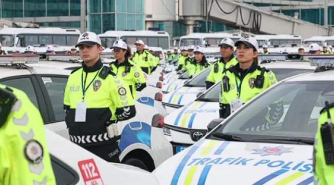 Erzurum'a 74 araç...