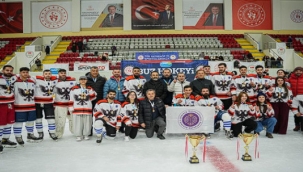 Atatürk Üniversitesi Curling ve Buz Hokeyi'nde şampiyon