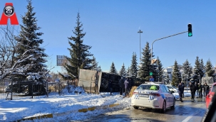 Üniversite kavşağında faciaya ramak kaldı