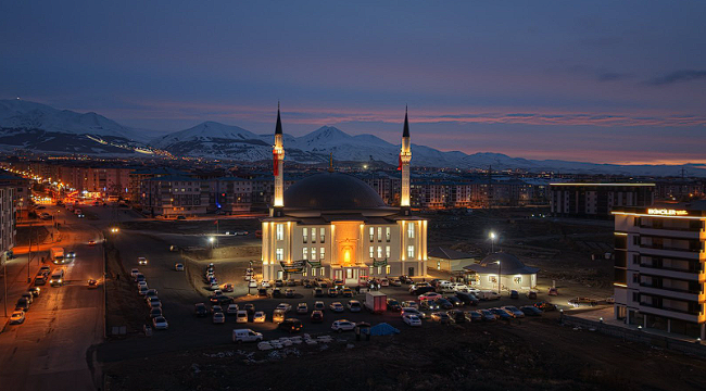 Yıldız Kardeşler Cami ibadete açıldı