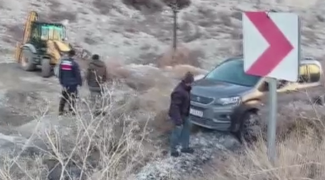 Buzlu yolda tutunamadı