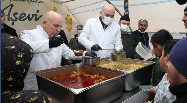 Erzurum Büyükşehir Belediyesi'nın sıcak yemek yardımı