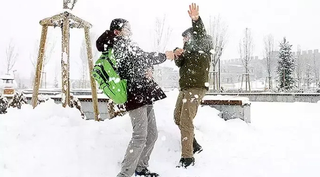 Erzurum'da "Taşımalı Eğitim"e 1 gün kar tatili