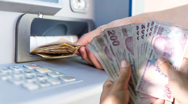 Emeklilere bayram ikramiyesi ve maaş ödemeleri...