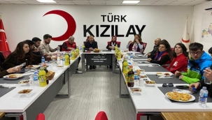 Kızılay'dan "Anne Eli"...