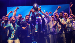 Dadaş, Şampiyonluk Kupasını Kaldırdı