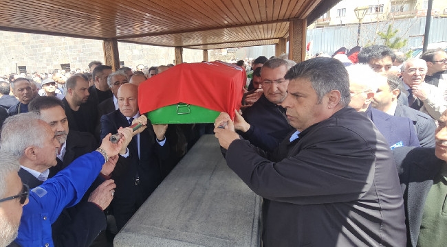  Faruk Terzioğlu, son yolculuğuna uğurlandı