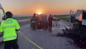 Aşkale'de trafik kazası: 3 ölü, 3 yaralı
