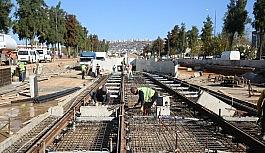3. Etap Raylı Sistem'de Kepez - Konyaaltı Caddesi raylarla bağlandı