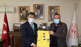 Alaçatıspor BAL katılım belgesini teslim etti