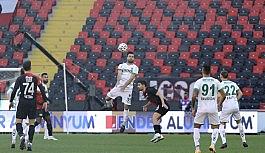 Alanyaspor, haftalar sonra liderliği kaptırdı