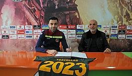 Alanyaspor'da Tzavellas'ın sözleşmesi uzatıldı
