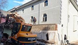 Altınkurnalar Camiine nefes aldıran yıkım