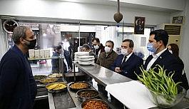 Başkan Batur'dan esnafa 'yanınızdayız' mesajı