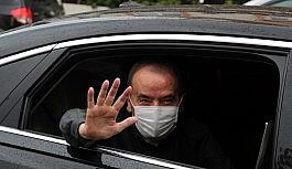 Başkan Böcek: "Partimizin çatısı altında bulunan bazı menfaat gruplarının insan olmayı unuttuklarını gördüm"