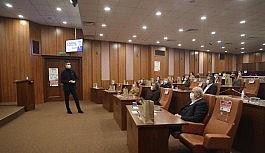 Başkan Gökhan Yüksel dernek yöneticileri ile bir araya geldi, 500 günlük yolculuğunu paylaştı