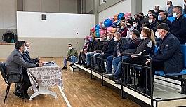 Başkan Kayalar depremzede Mendereslileri yalnız bırakmıyor