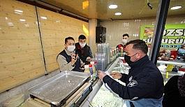 Bayraklı zabıtasından hijyen ve HES kodu denetimi