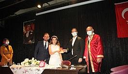 Belediye Başkanı Altın nikah kıydı