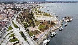 Beyşehir Gölü'nde kısıtlamadan muaf balıkçılar da mesai yaptı