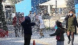 Bodrum'a lapa lapa kar yağdı