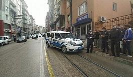 Bursa'da anonsa giden polis ekipleri kaza yaptı