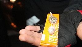 Dur ihtarına uymayan araçtan uyuşturucu çıktı