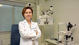 Ekrana bakma süresi 8 saati aştı, göz hastalıkları da arttı