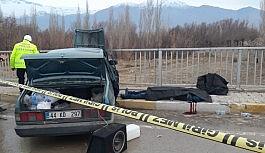 Erzincan'da trafik kazası: 1 ölü, 2 yaralı